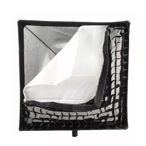 Софтбокс GreenBean SoftFresnel 6060 HC с сотами