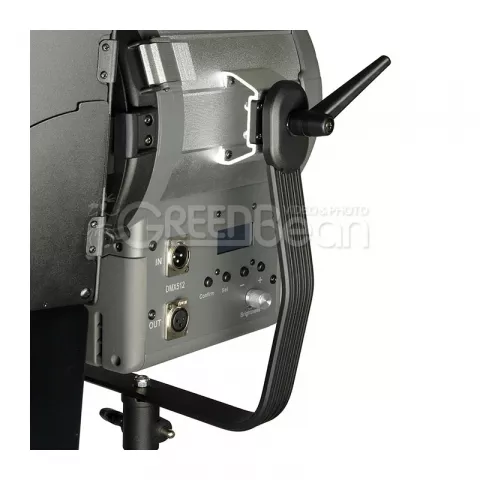 Осветитель студийный GreenBean Fresnel 200 LED X3 DMX