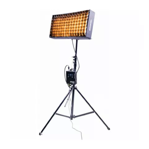 Светодиодный осветитель Aputure Amaran F21c V-mount